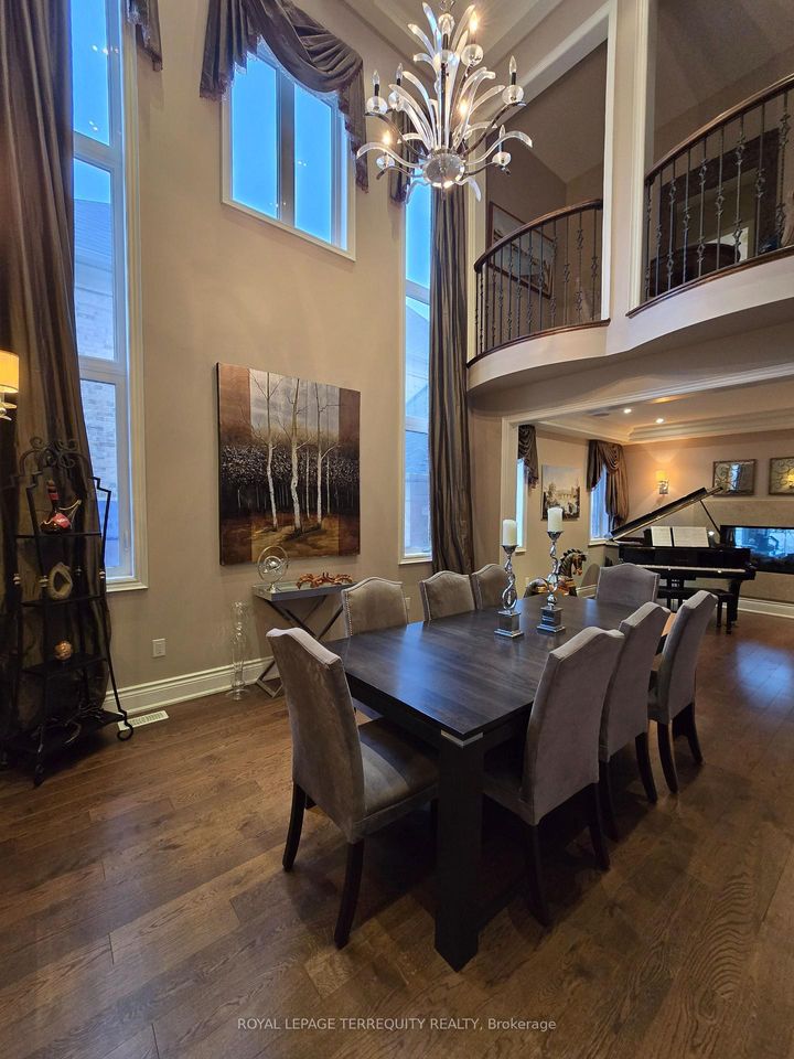 Photo 10 at 19 Black Diamond Crescent, Credit Valley, Brampton