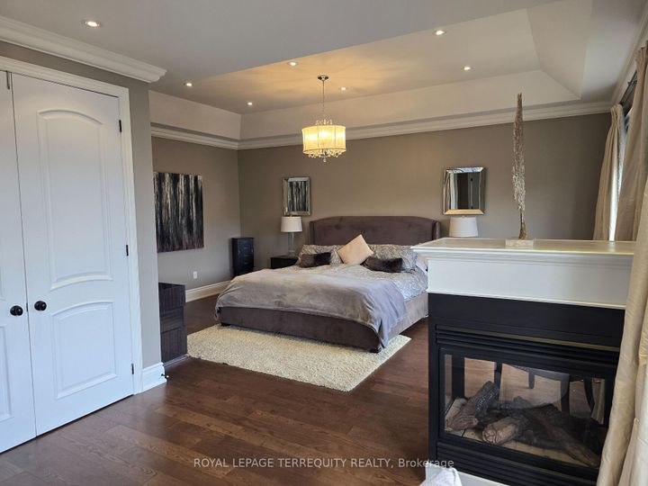 Photo 19 at 19 Black Diamond Crescent, Credit Valley, Brampton