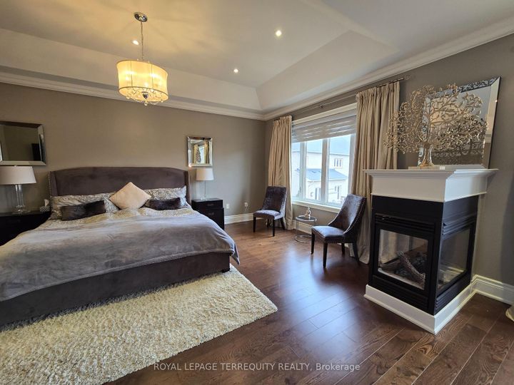 Photo 20 at 19 Black Diamond Crescent, Credit Valley, Brampton