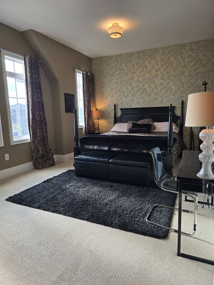 Photo 26 at 19 Black Diamond Crescent, Credit Valley, Brampton