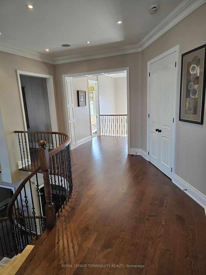 Photo 31 at 19 Black Diamond Crescent, Credit Valley, Brampton