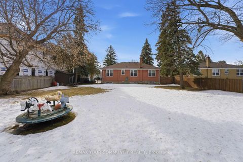 Photo 39 at 154 Hollingsworth Drive, King City, King