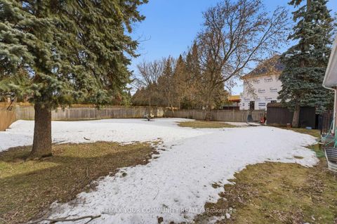 Photo 41 at 154 Hollingsworth Drive, King City, King