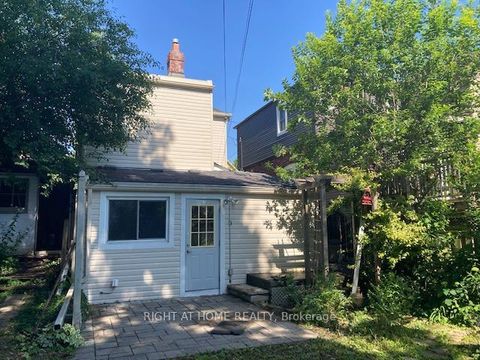 Photo 20 at 52 Beresford Avenue, Swansea, Toronto