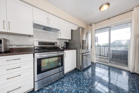 Photo 12 at 814 - 75 Weldrick Road E, Observatory, Richmond Hill