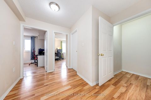 Photo 16 at 814 - 75 Weldrick Road E, Observatory, Richmond Hill