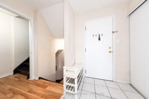 Photo 17 at 814 - 75 Weldrick Road E, Observatory, Richmond Hill