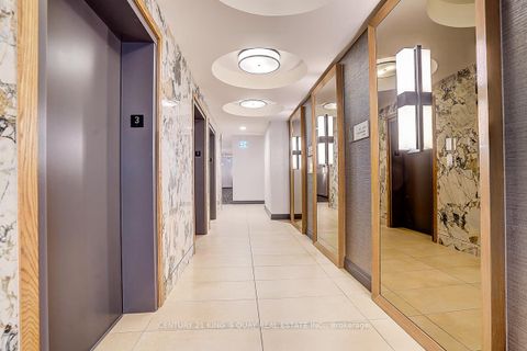 Photo 9 at 301 - 736 Spadina Avenue, University, Toronto