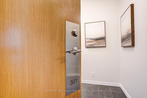 Photo 15 at 301 - 736 Spadina Avenue, University, Toronto