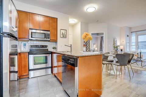 Photo 19 at 301 - 736 Spadina Avenue, University, Toronto