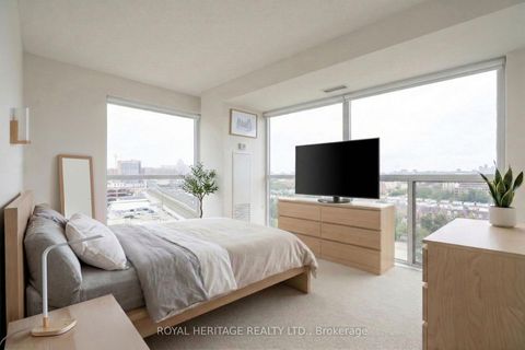 Photo 8 at 100 Western Battery Road, Niagara, Toronto