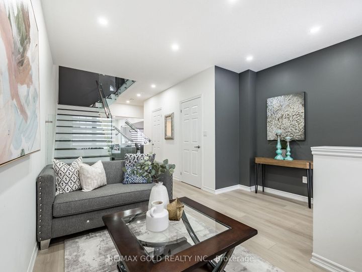 Photo 5 at 12 Hines Street, Northwest Brampton, Brampton