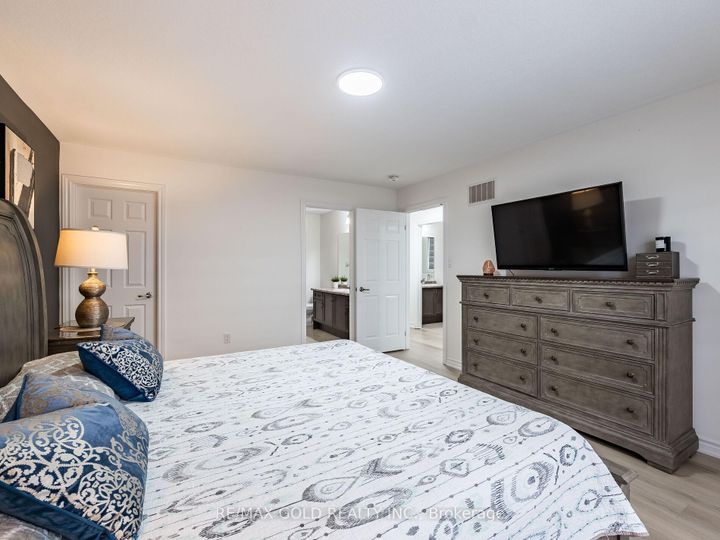 Photo 23 at 12 Hines Street, Northwest Brampton, Brampton