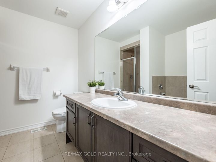 Photo 24 at 12 Hines Street, Northwest Brampton, Brampton