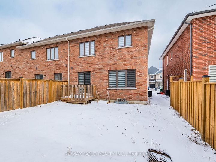 Photo 31 at 12 Hines Street, Northwest Brampton, Brampton