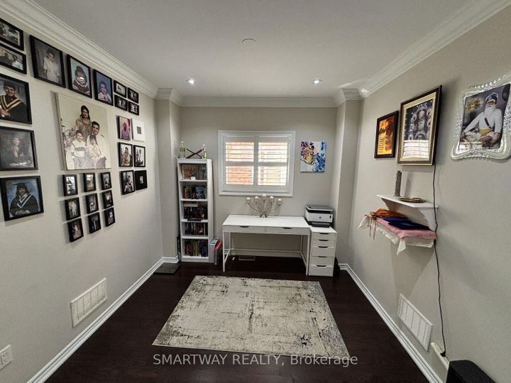 Photo 3 at 25 Bucksaw Street, Northwest Brampton, Brampton