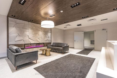 Photo 2 at 106 - 58 Lakeside Terrace, Little Lake, Barrie