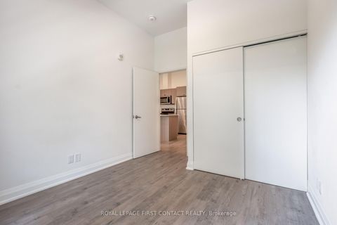 Photo 8 at 106 - 58 Lakeside Terrace, Little Lake, Barrie