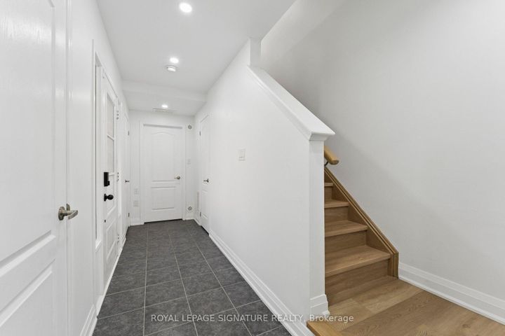 Photo 19 at 122 Baycliffe Crescent, Northwest Brampton, Brampton