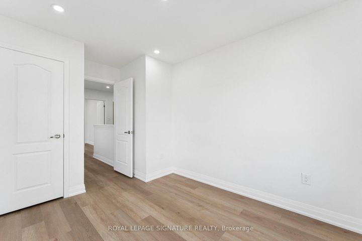 Photo 40 at 122 Baycliffe Crescent, Northwest Brampton, Brampton