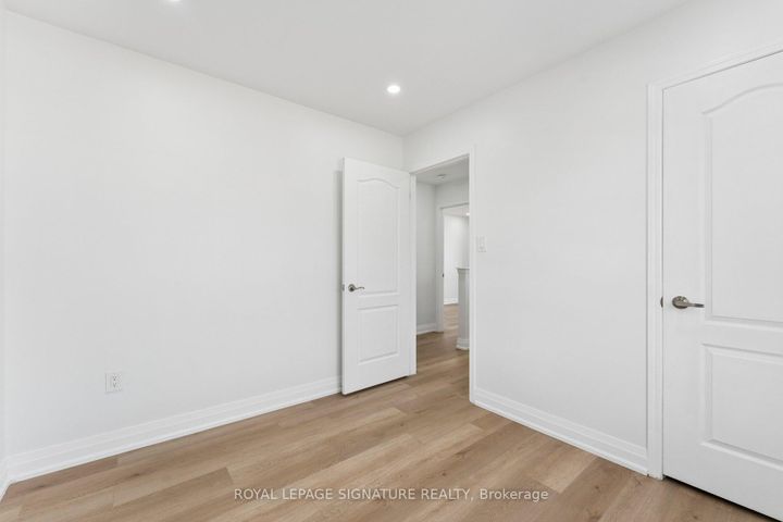 Photo 45 at 122 Baycliffe Crescent, Northwest Brampton, Brampton