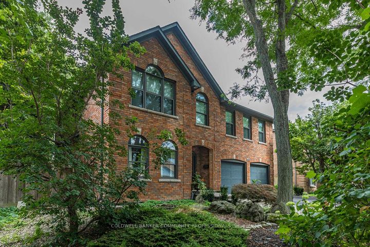 Photo 3 at 223 Briar Hill Crescent, Ancaster, Hamilton