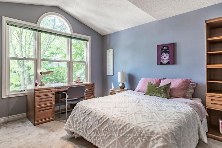 Photo 33 at 223 Briar Hill Crescent, Ancaster, Hamilton