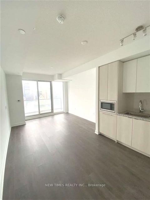 Photo 2 at 4910 - 125 Blue Jays Way, Waterfront Communities C1, Toronto