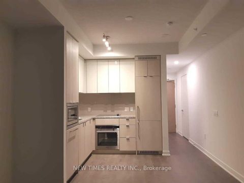 Photo 3 at 4910 - 125 Blue Jays Way, Waterfront Communities C1, Toronto