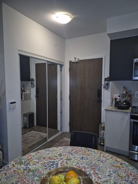 Photo 10 at 513 - 100 Eagle Rock Way, Rural Vaughan, Vaughan