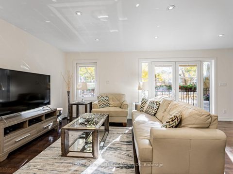 Photo 7 at F - 346 Jarvis Street, Yonge Corridor, Toronto