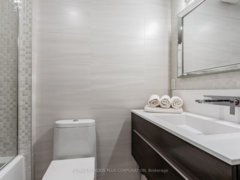 Photo 16 at F - 346 Jarvis Street, Yonge Corridor, Toronto