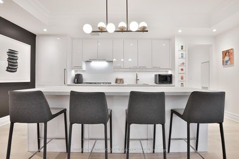 Photo 19 at 401 - 1 Forest Hill Road, Casa Loma, Toronto