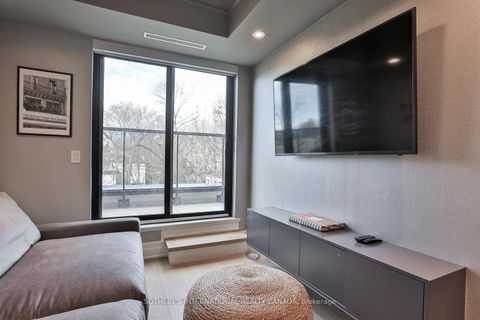 Photo 22 at 401 - 1 Forest Hill Road, Casa Loma, Toronto