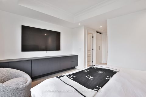 Photo 29 at 401 - 1 Forest Hill Road, Casa Loma, Toronto