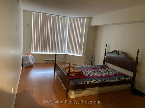 Photo 5 at 1207 - 250 Webb Drive, City Centre, Mississauga