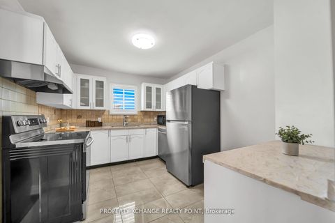 Photo 11 at 12 Waverly Street S, Vanier, Oshawa