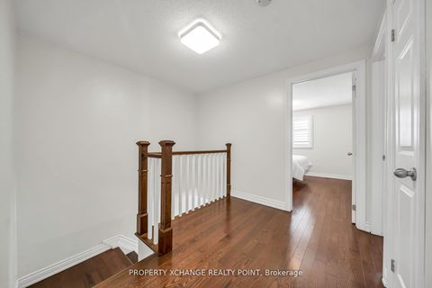 Photo 16 at 12 Waverly Street S, Vanier, Oshawa