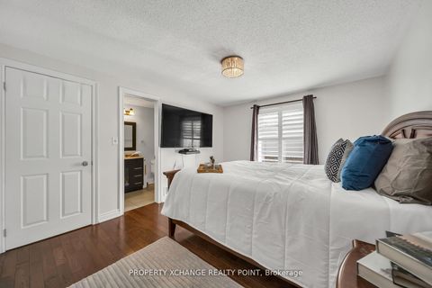 Photo 18 at 12 Waverly Street S, Vanier, Oshawa