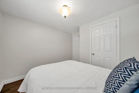 Photo 26 at 12 Waverly Street S, Vanier, Oshawa