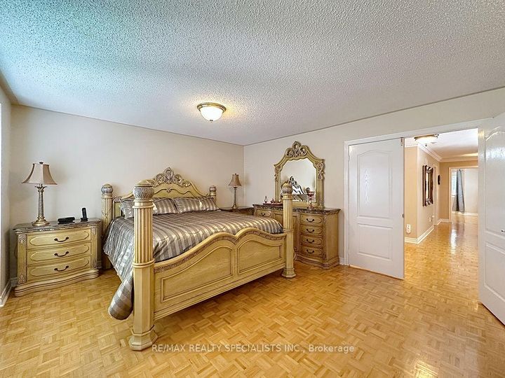 Photo 20 at 9 Siesta Court, Wellington, Brampton