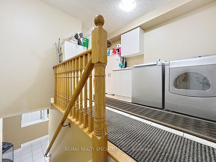 Photo 37 at 9 Siesta Court, Wellington, Brampton