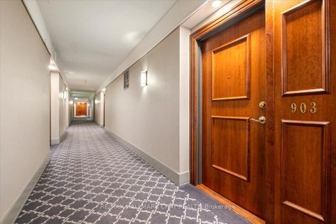 Photo 7 at 903 - 2 Toronto Street, City Centre, Barrie