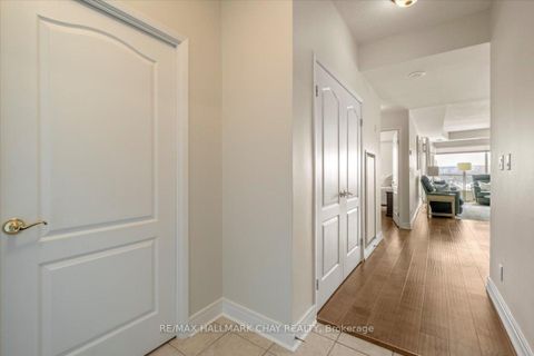 Photo 8 at 903 - 2 Toronto Street, City Centre, Barrie