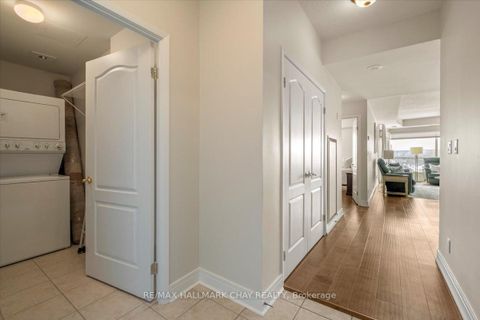 Photo 9 at 903 - 2 Toronto Street, City Centre, Barrie