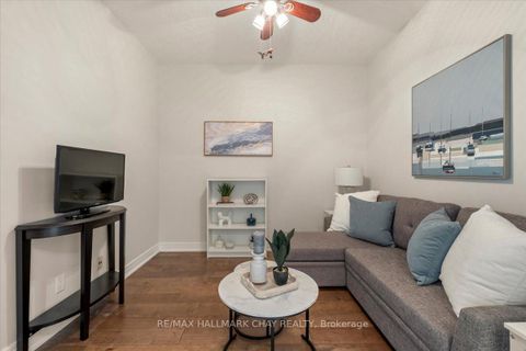 Photo 11 at 903 - 2 Toronto Street, City Centre, Barrie