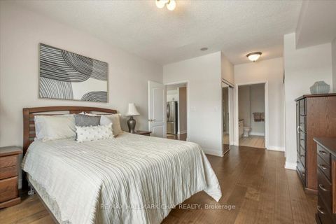 Photo 28 at 903 - 2 Toronto Street, City Centre, Barrie