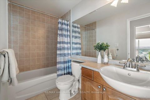 Photo 32 at 903 - 2 Toronto Street, City Centre, Barrie