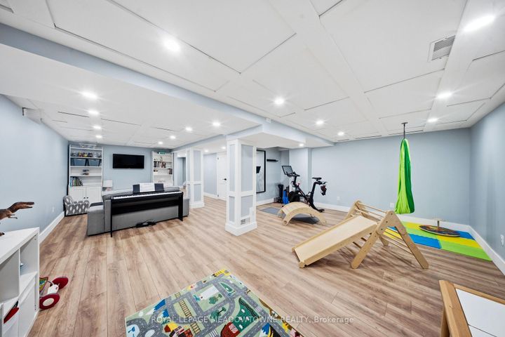 Photo 34 at 163 Eaton Street, Georgetown, Halton Hills