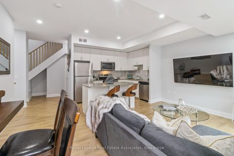 Photo 5 at D203 - 5289 Highway 7, Vaughan Grove, Vaughan